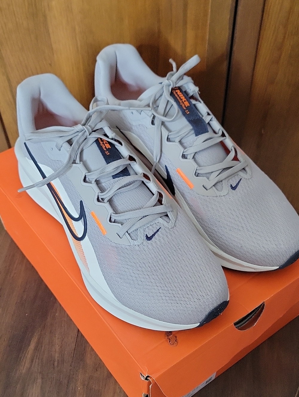 Nike Men’s DOWNSHIFTER 13 Athletic Shoes Sz 11.5